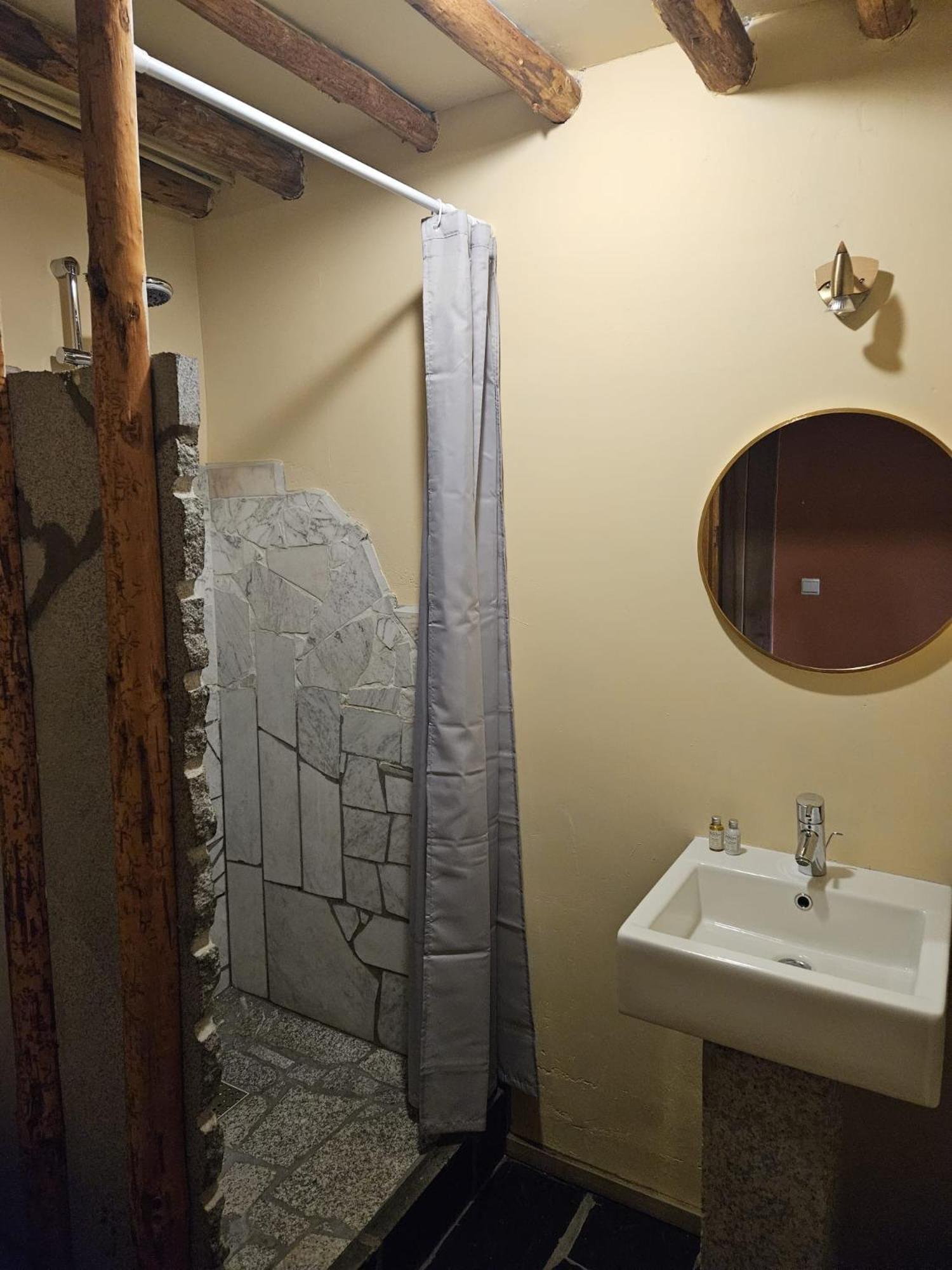 Buteo Chambres D'Hotes & Espresso Lesterny Zewnętrze zdjęcie